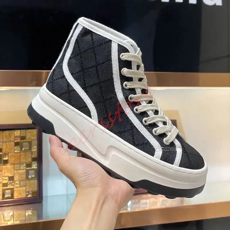 2026 Luxury Brand Famous Deisgner Women's Thick Soled Canvas Shoes Retro Height Increasing Casual Correct Version Canvas Shoes